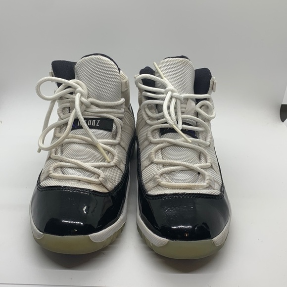 Jordan 11 Concord Size 3Y